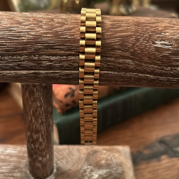 Gold Stainless Steel Link Bracelet - Picture 3 of 5
